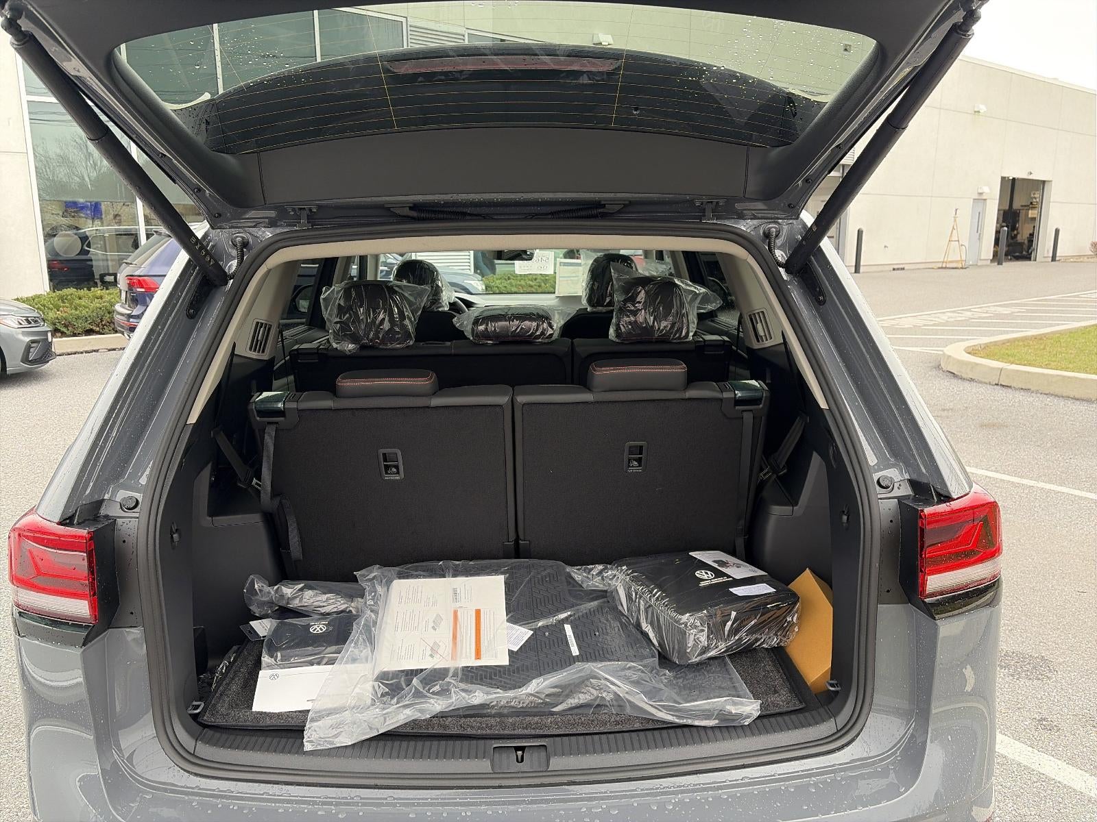 2026 Volkswagen Atlas 2.0T Peak Edition 4MOTION
