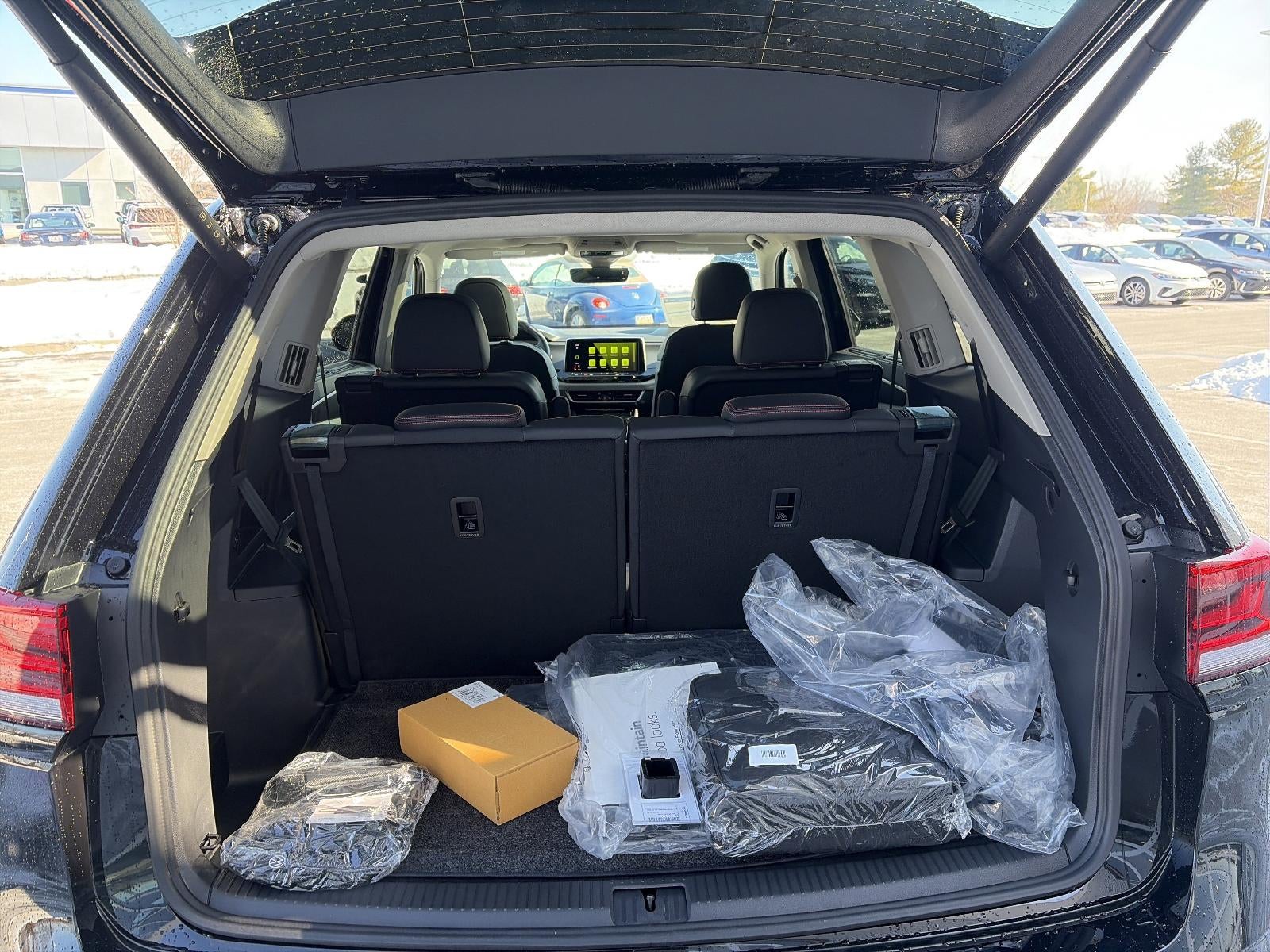 2026 Volkswagen Atlas 2.0T Peak Edition 4MOTION