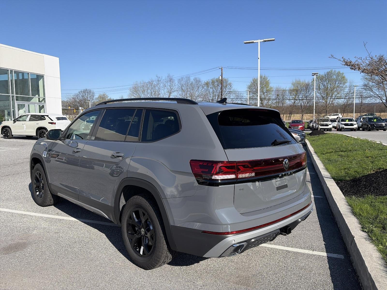 2026 Volkswagen Atlas 2.0T Peak Edition 4MOTION