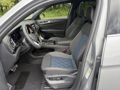 2026 Volkswagen Atlas Cross Sport 2.0T SEL Premium R-Line 4MOTION