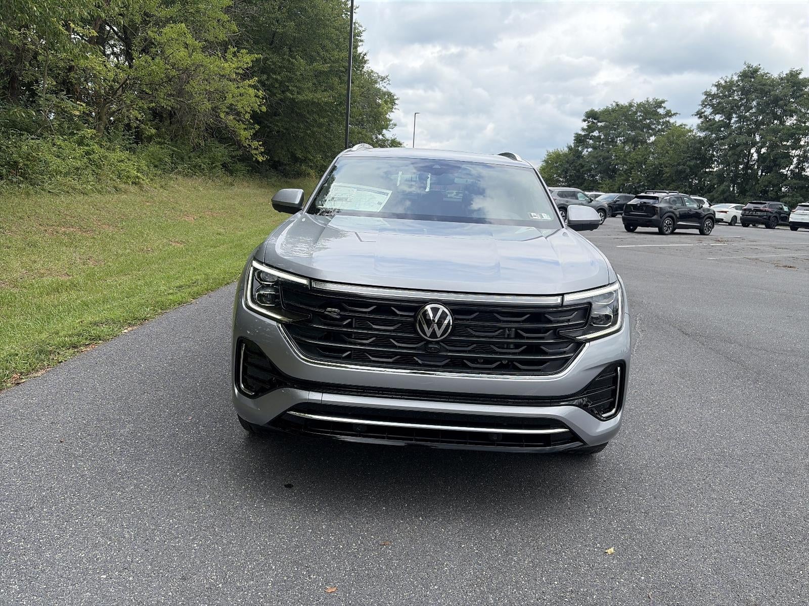 2026 Volkswagen Atlas Cross Sport 2.0T SEL Premium R-Line 4MOTION