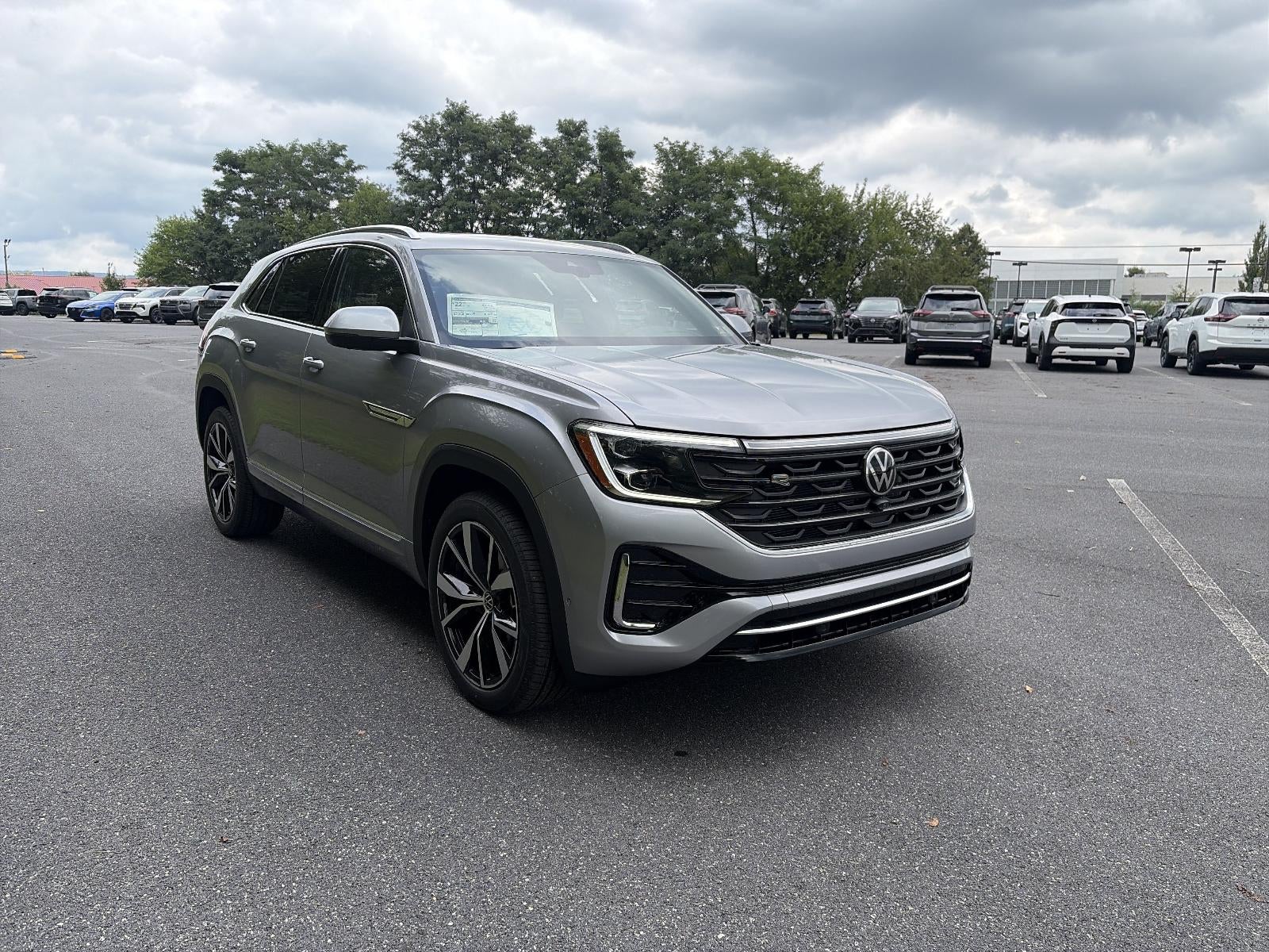 2026 Volkswagen Atlas Cross Sport 2.0T SEL Premium R-Line 4MOTION