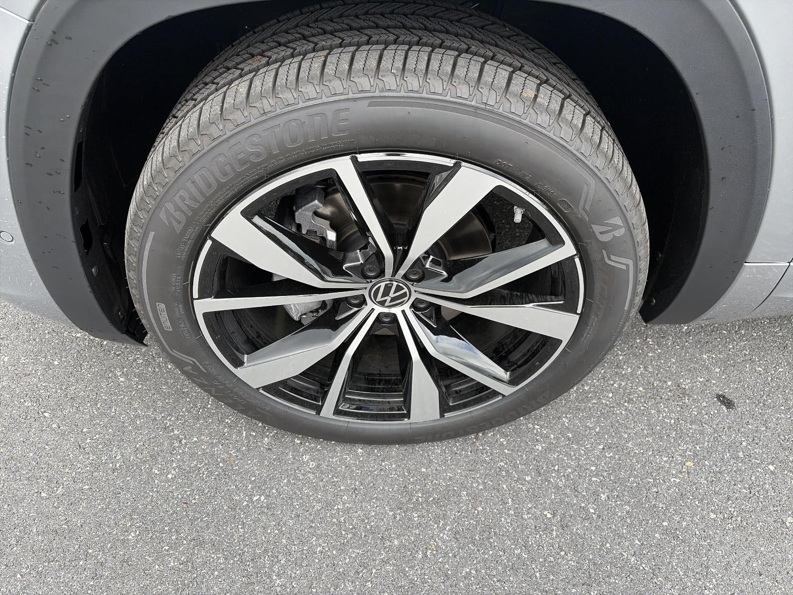 2026 Volkswagen Atlas Cross Sport 2.0T SEL Premium R-Line 4MOTION