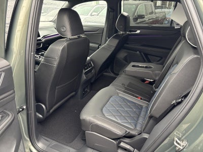 2026 Volkswagen Atlas Cross Sport 2.0T SEL Premium R-Line 4MOTION