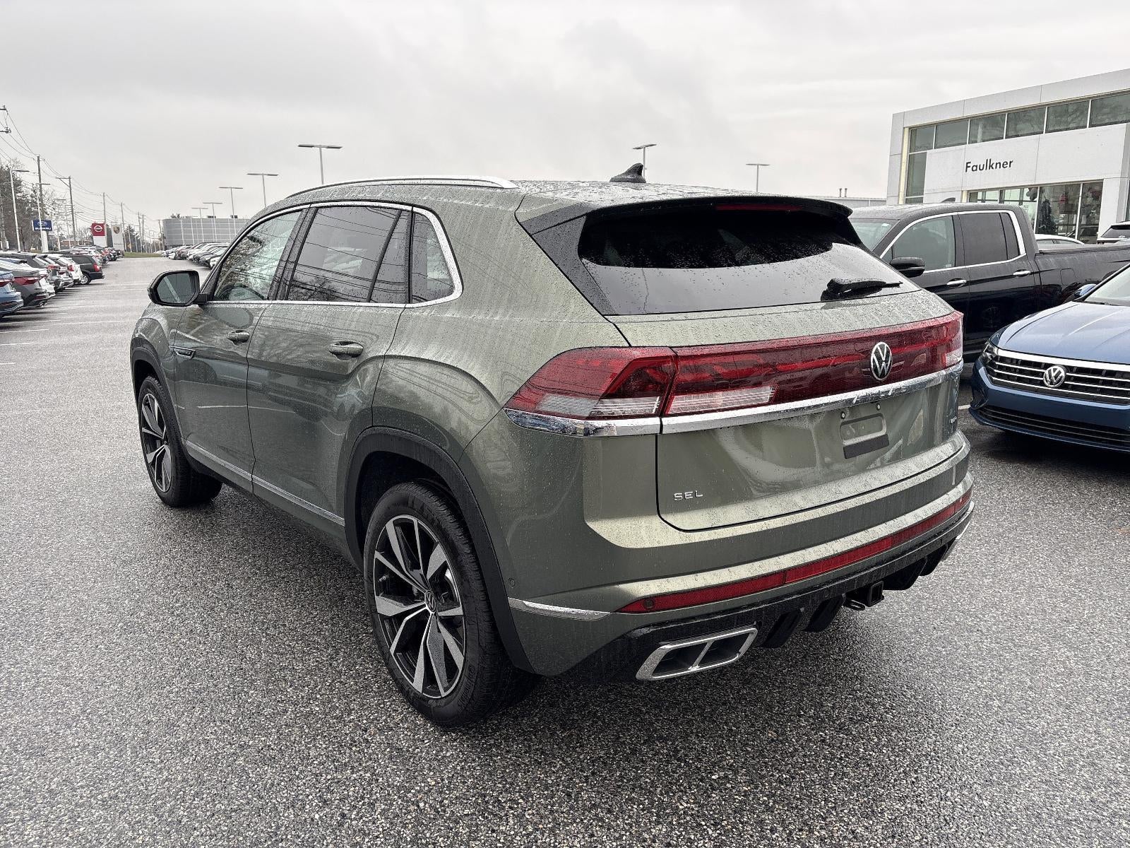 2026 Volkswagen Atlas Cross Sport 2.0T SEL Premium R-Line 4MOTION