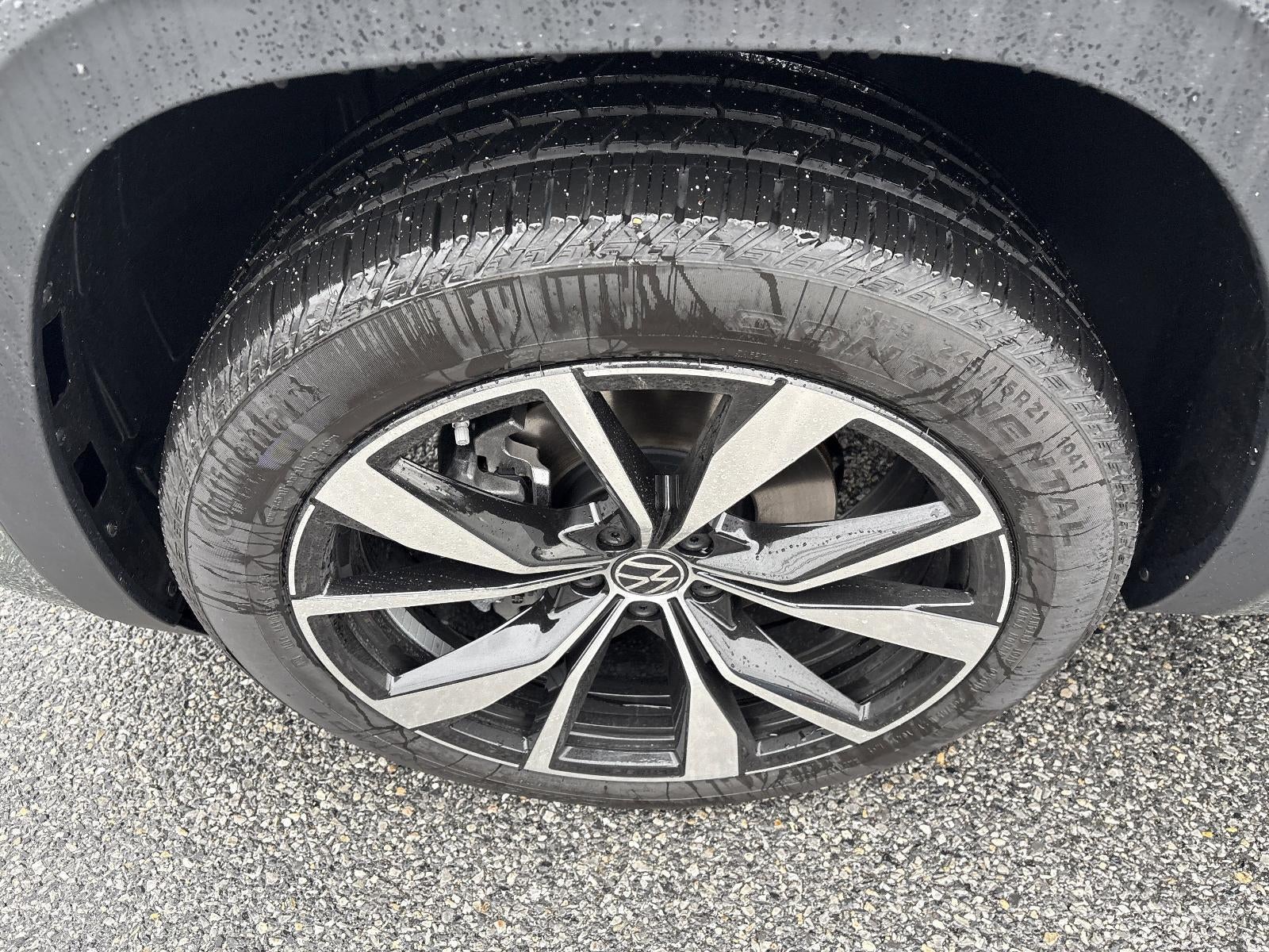 2026 Volkswagen Atlas Cross Sport 2.0T SEL Premium R-Line 4MOTION