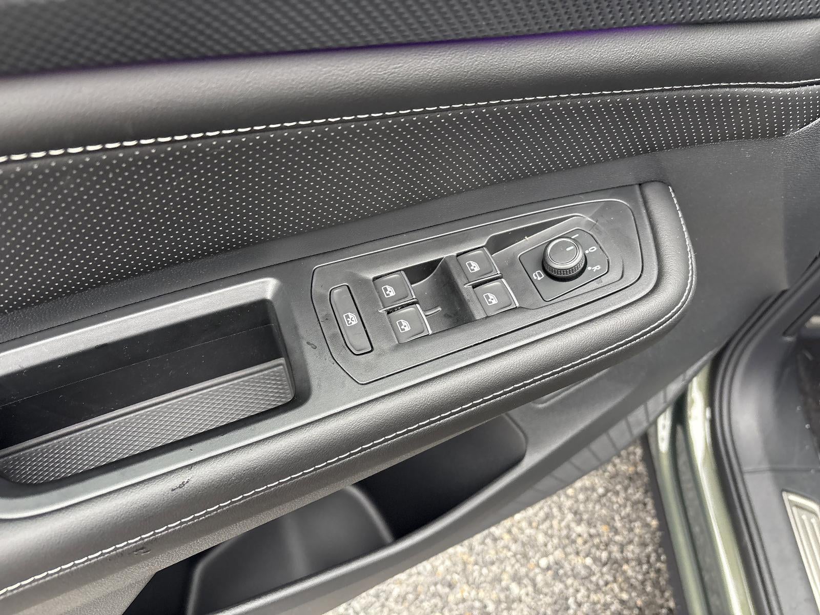 2026 Volkswagen Atlas Cross Sport 2.0T SEL Premium R-Line 4MOTION