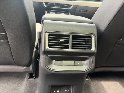 2026 Volkswagen Atlas Cross Sport 2.0T SEL Premium R-Line 4MOTION