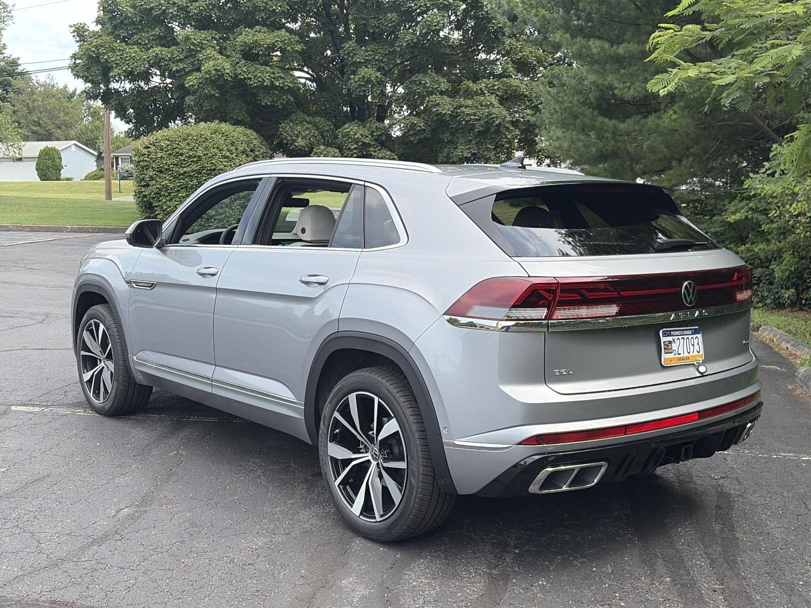 2026 Volkswagen Atlas Cross Sport 2.0T SEL Premium R-Line 4MOTION
