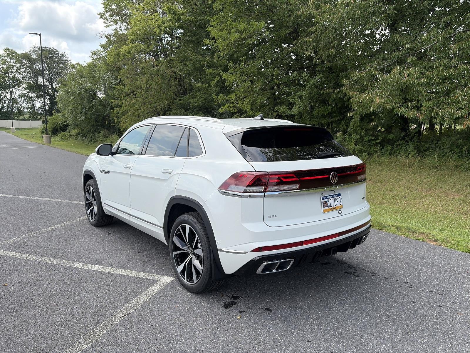2026 Volkswagen Atlas Cross Sport 2.0T SEL Premium R-Line 4MOTION