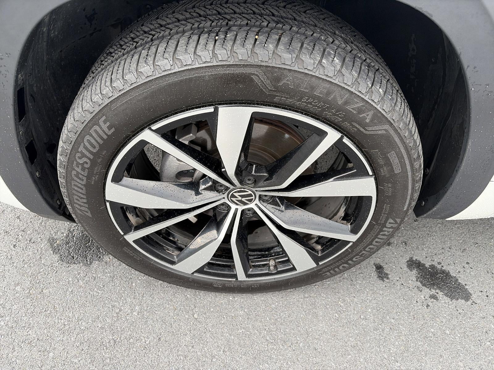 2024 Volkswagen Atlas Cross Sport 2.0T SEL Premium R-Line 4MOTION