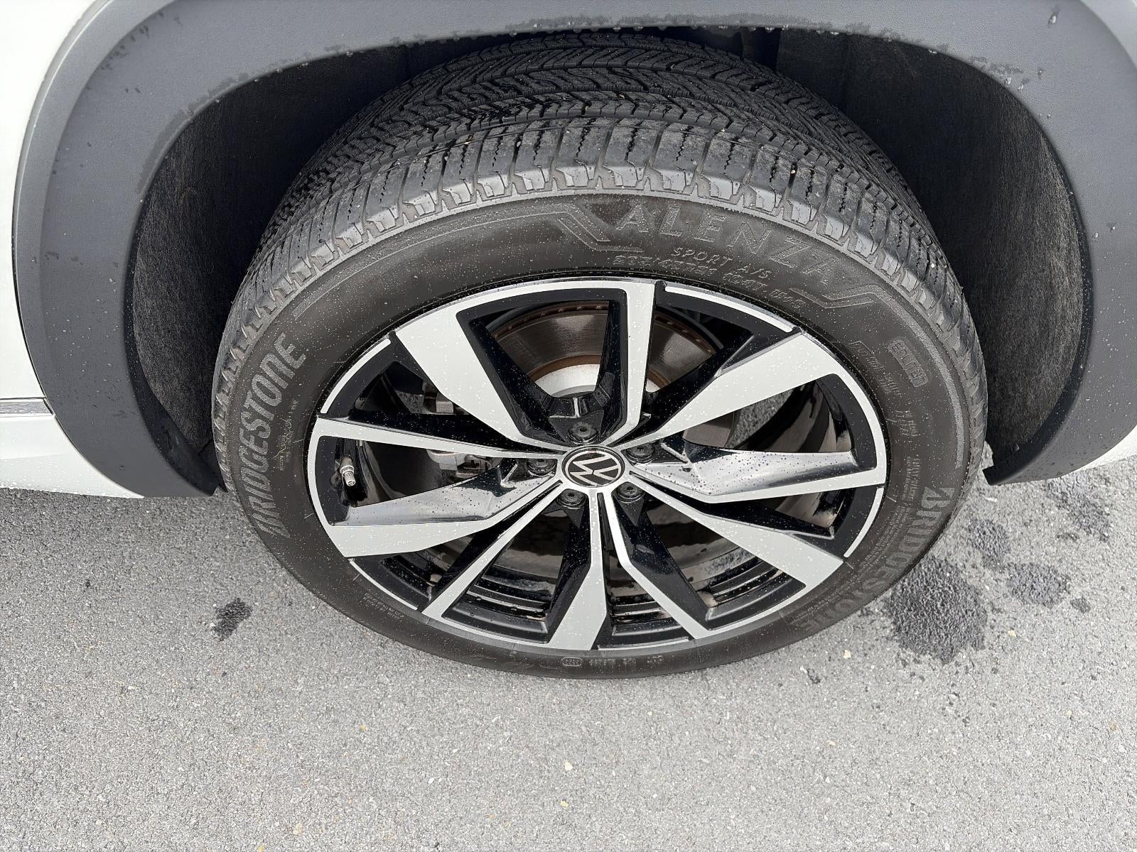 2024 Volkswagen Atlas Cross Sport 2.0T SEL Premium R-Line 4MOTION