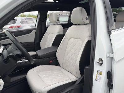 2024 Volkswagen Atlas Cross Sport 2.0T SEL Premium R-Line 4MOTION