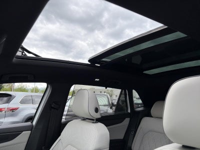 2024 Volkswagen Atlas Cross Sport 2.0T SEL Premium R-Line 4MOTION