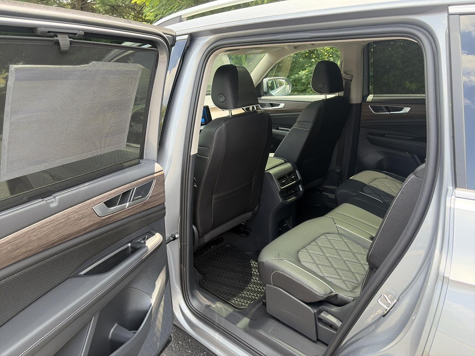 2026 Volkswagen Atlas 2.0T SEL Premium R-Line 4MOTION