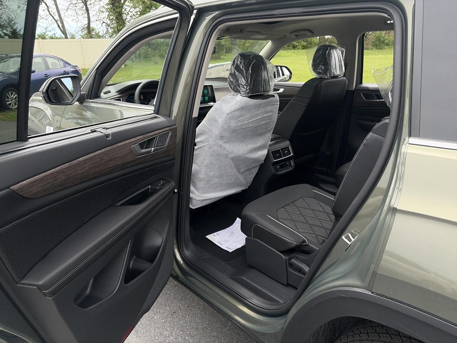 2026 Volkswagen Atlas 2.0T SEL Premium R-Line 4MOTION