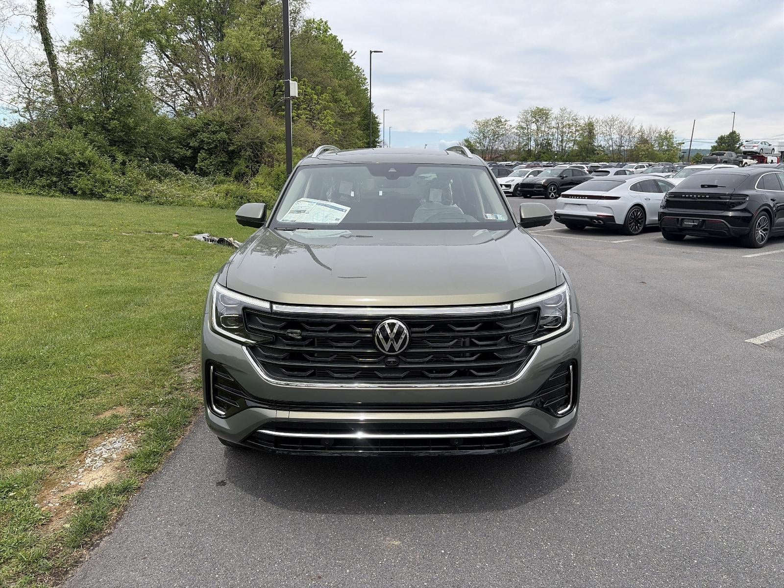 2026 Volkswagen Atlas 2.0T SEL Premium R-Line 4MOTION