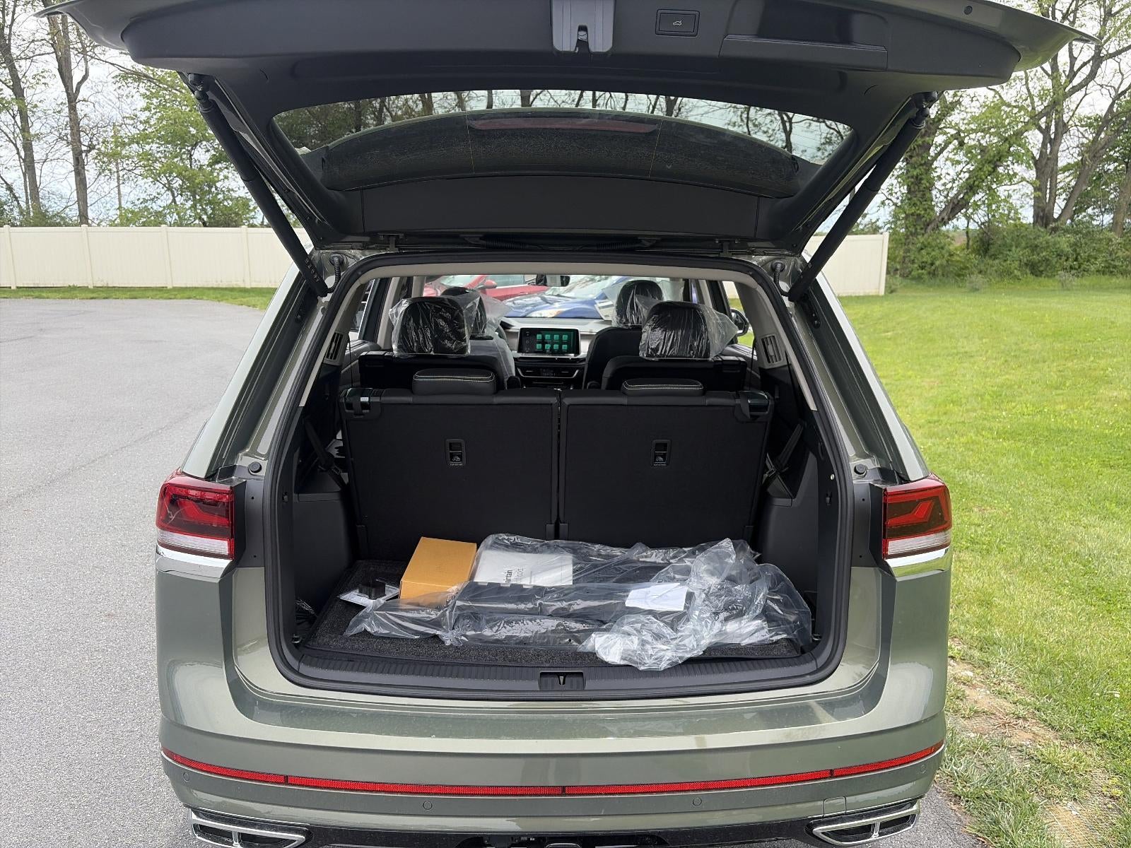 2026 Volkswagen Atlas 2.0T SEL Premium R-Line 4MOTION