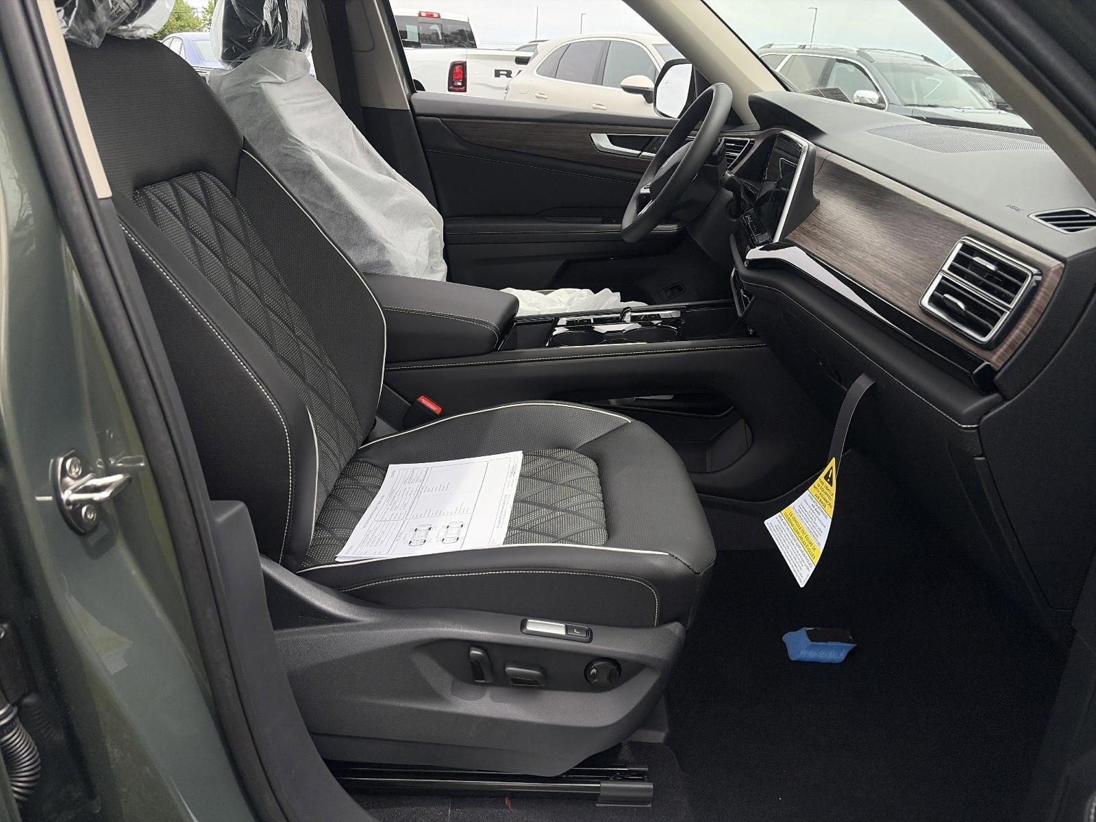 2026 Volkswagen Atlas 2.0T SEL Premium R-Line 4MOTION