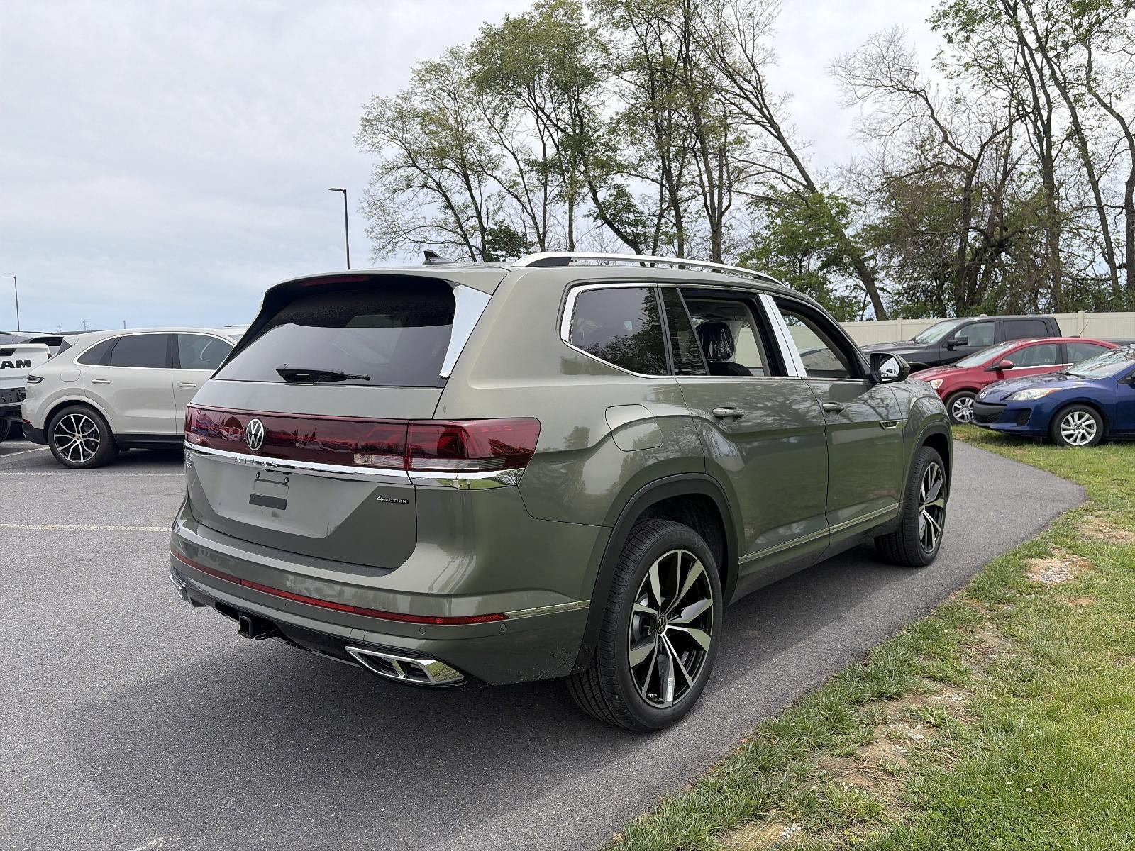 2026 Volkswagen Atlas 2.0T SEL Premium R-Line 4MOTION
