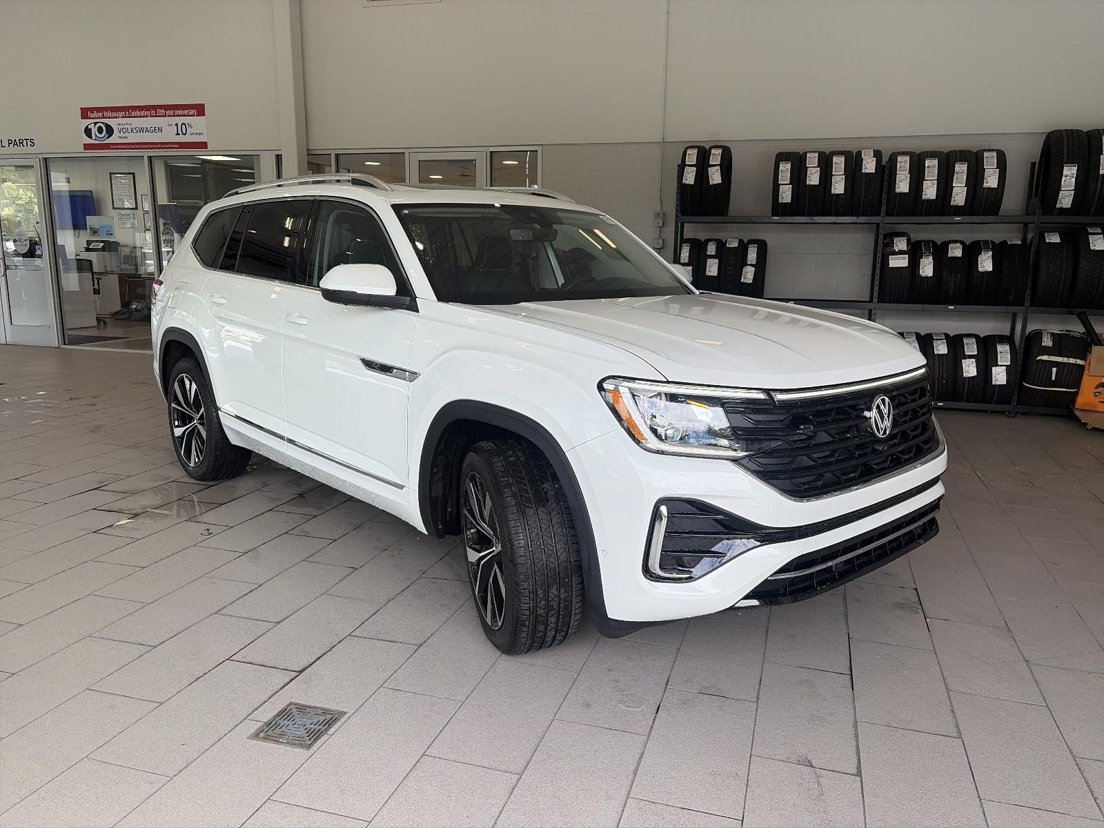 2026 Volkswagen Atlas 2.0T SEL Premium R-Line 4MOTION