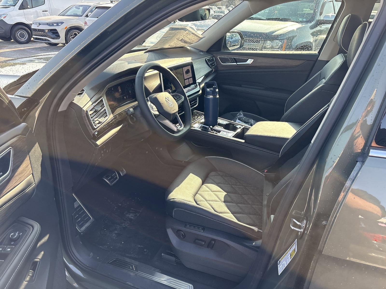 2026 Volkswagen Atlas 2.0T SEL Premium R-Line 4MOTION