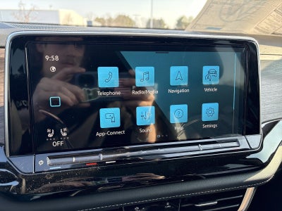 2026 Volkswagen Atlas 2.0T SEL Premium R-Line 4MOTION