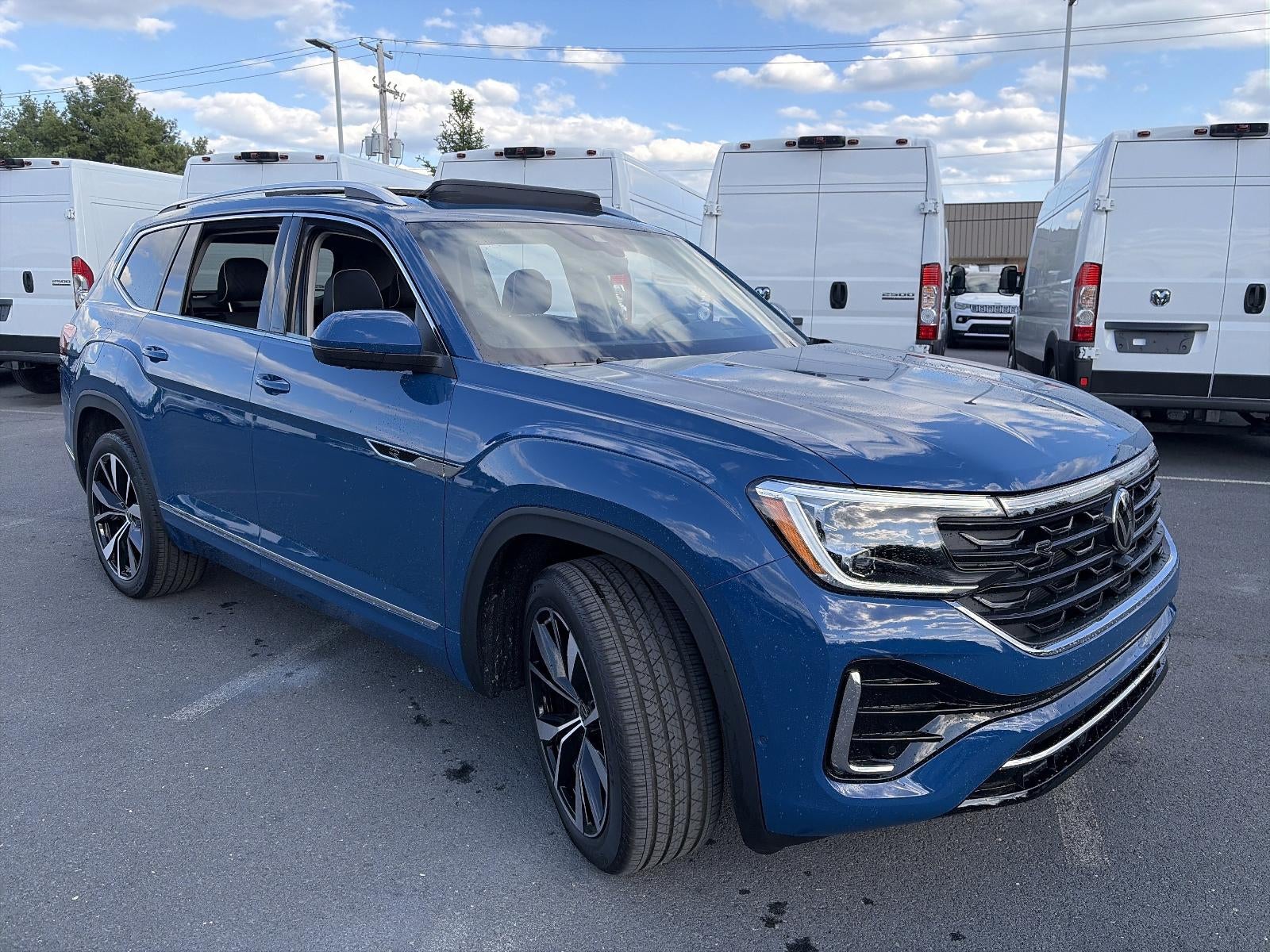 2026 Volkswagen Atlas 2.0T SEL Premium R-Line 4MOTION