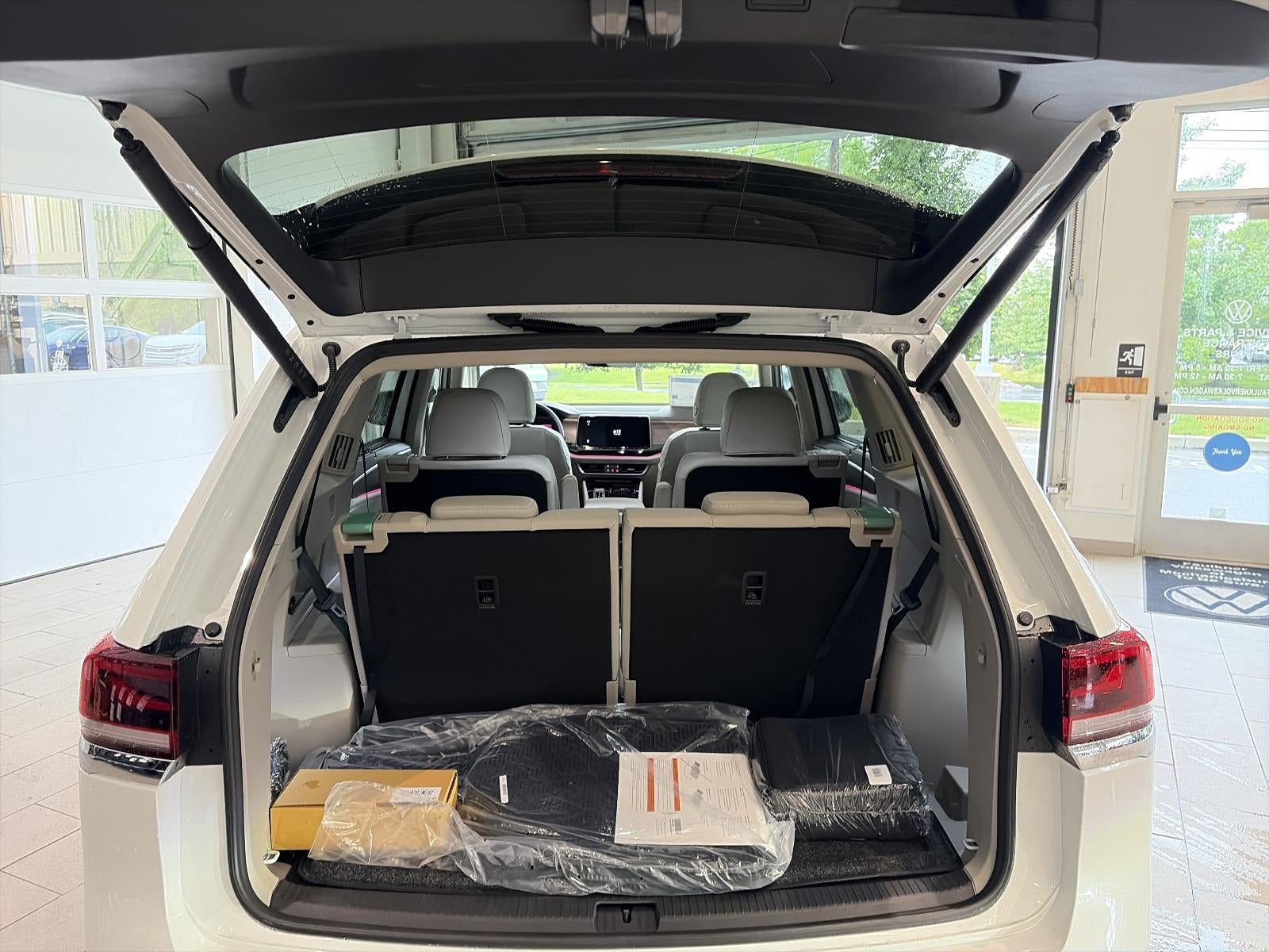 2026 Volkswagen Atlas 2.0T SEL Premium R-Line 4MOTION