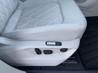 2026 Volkswagen Atlas 2.0T SEL Premium R-Line 4MOTION