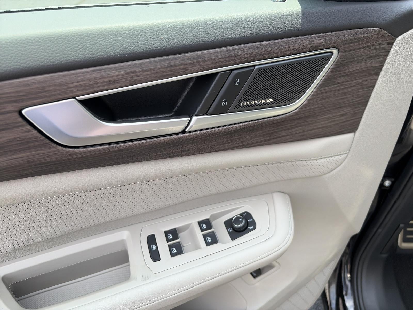 2026 Volkswagen Atlas 2.0T SEL Premium R-Line 4MOTION