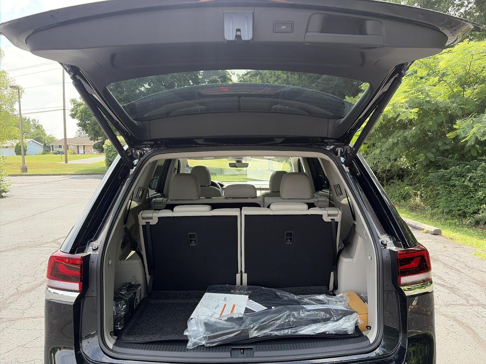 2026 Volkswagen Atlas 2.0T SEL Premium R-Line 4MOTION