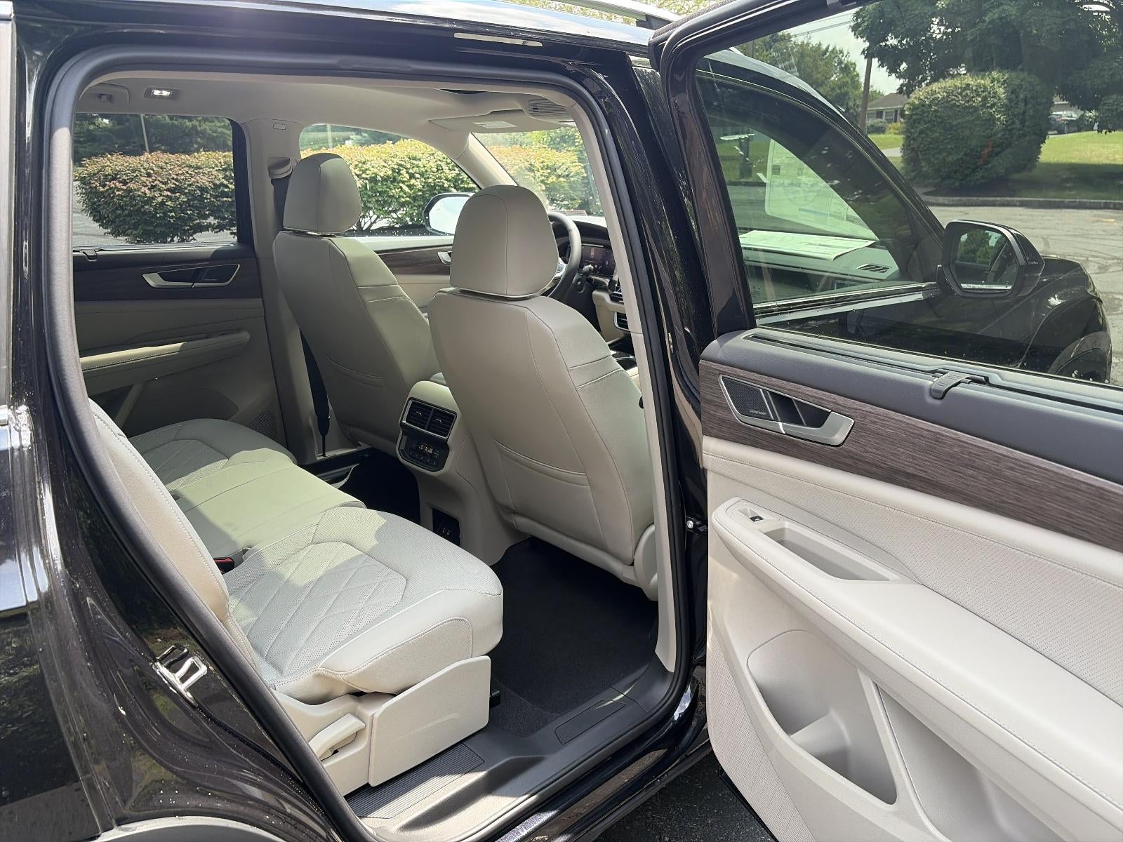 2026 Volkswagen Atlas 2.0T SEL Premium R-Line 4MOTION