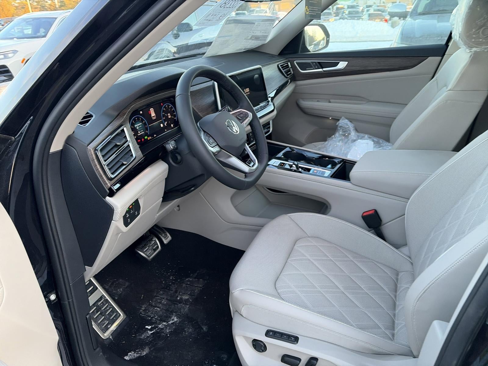 2026 Volkswagen Atlas 2.0T SEL Premium R-Line 4MOTION