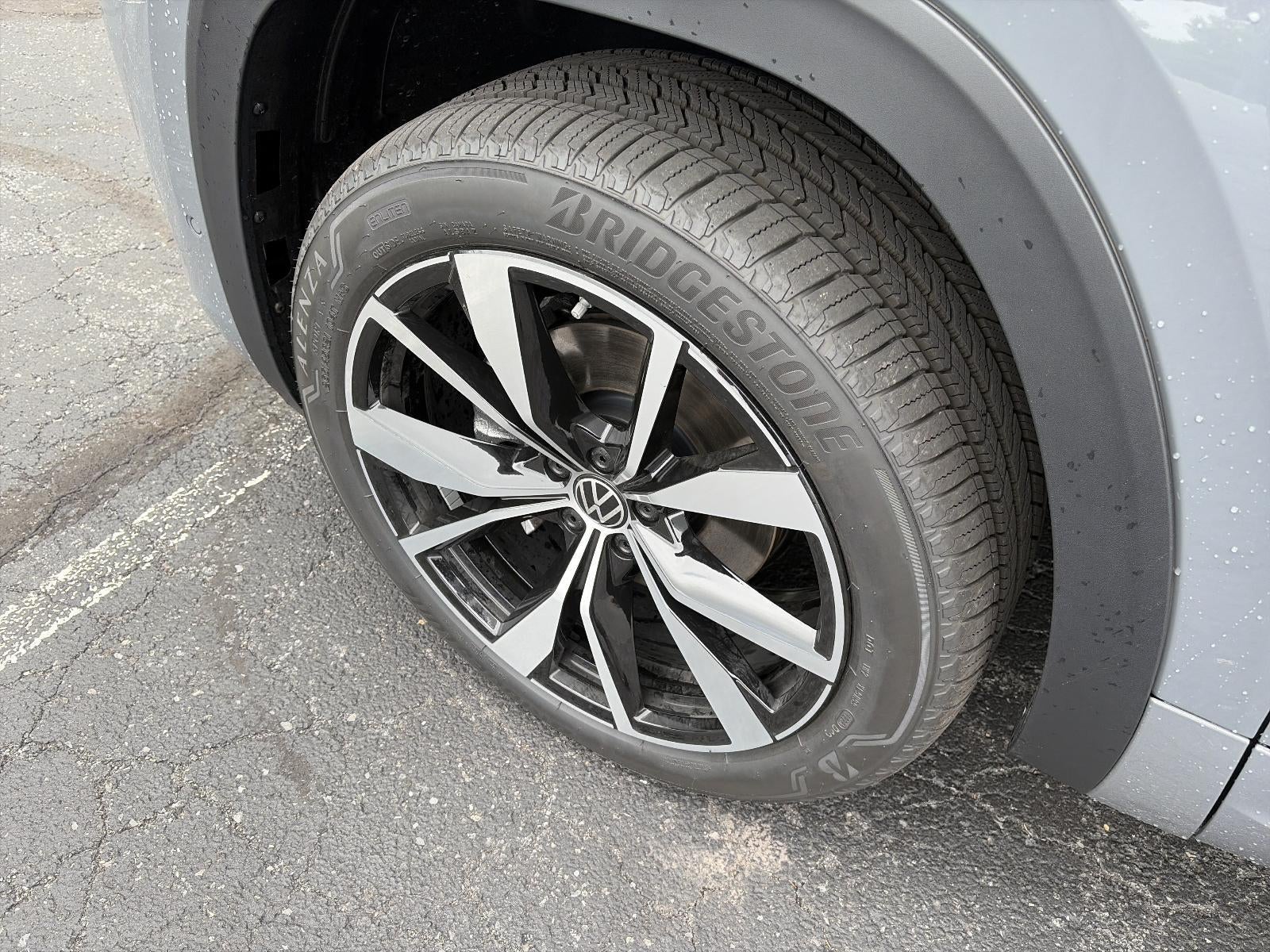 2026 Volkswagen Atlas 2.0T SEL Premium R-Line 4MOTION