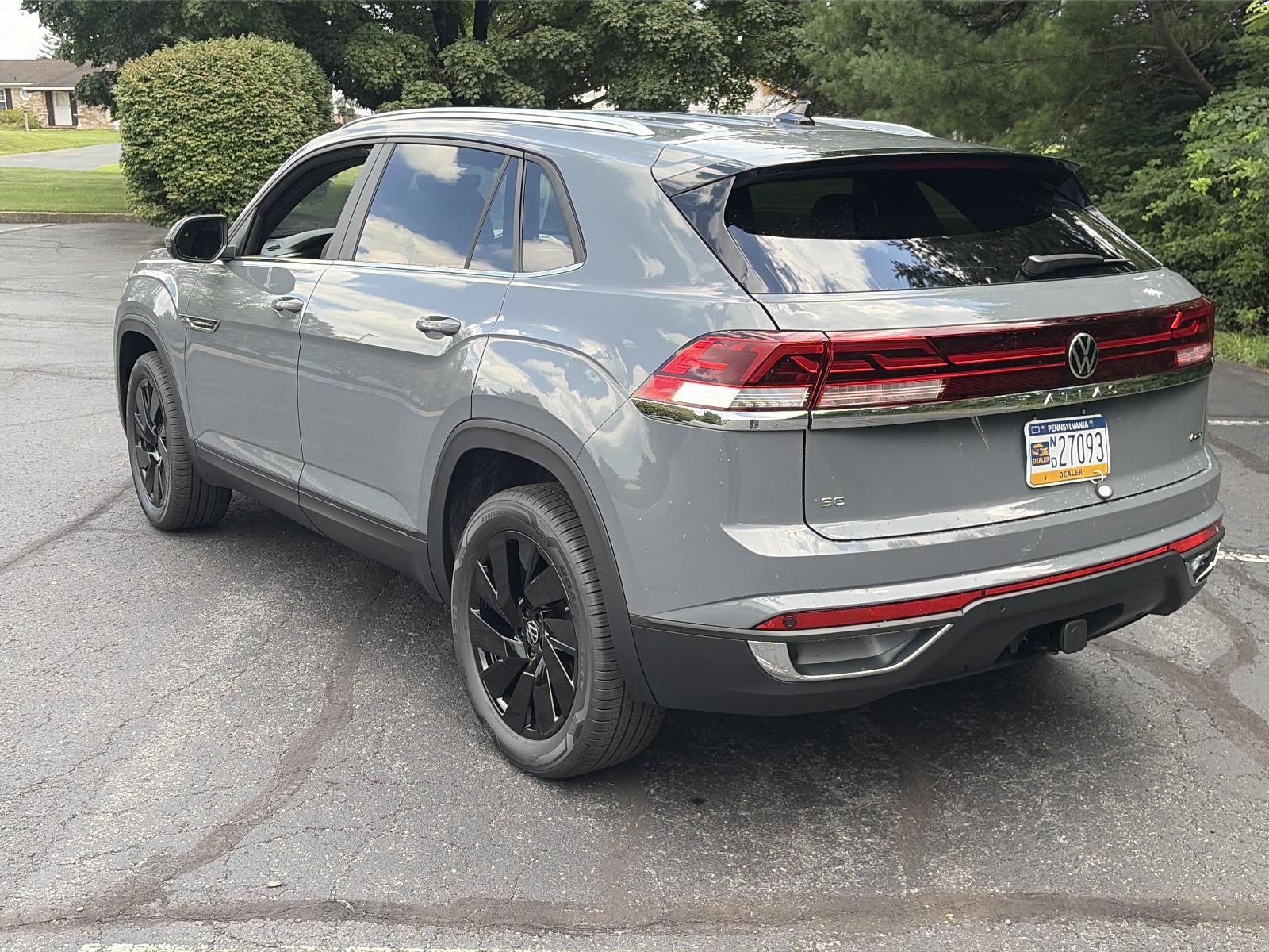 2026 Volkswagen Atlas Cross Sport 2.0T SE w/Technology 4MOTION