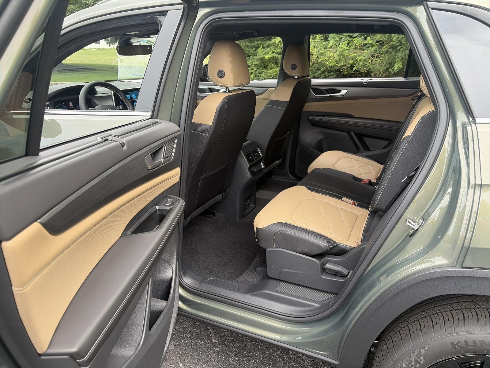 2026 Volkswagen Atlas Cross Sport 2.0T SE w/Technology 4MOTION