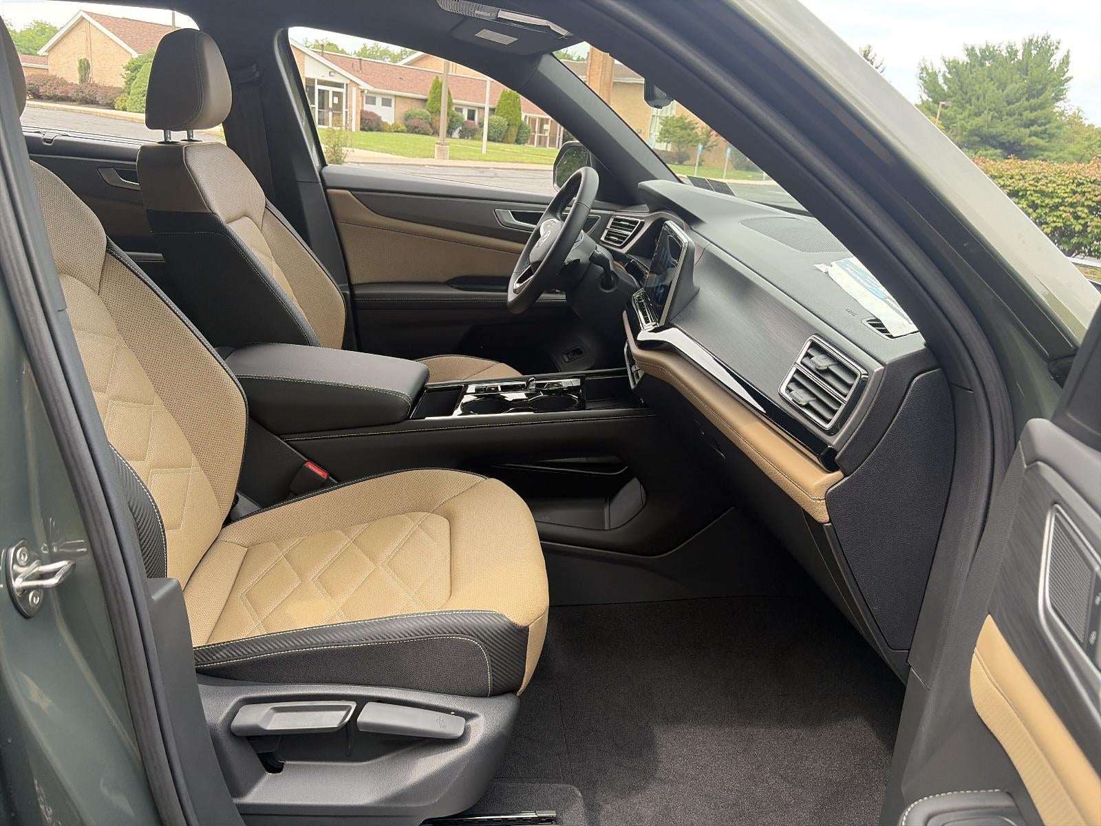 2026 Volkswagen Atlas Cross Sport 2.0T SE w/Technology 4MOTION