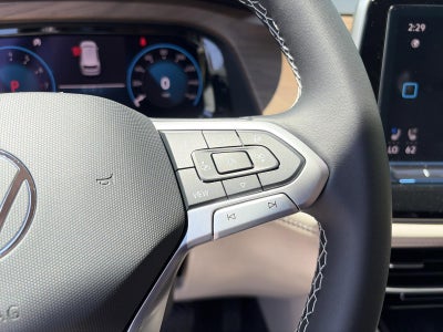 2026 Volkswagen Atlas 2.0T SE w/Technology 4MOTION