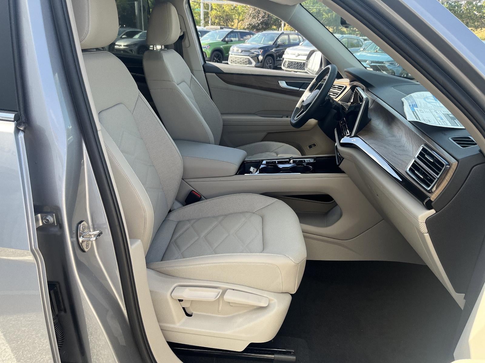 2026 Volkswagen Atlas 2.0T SE w/Technology 4MOTION