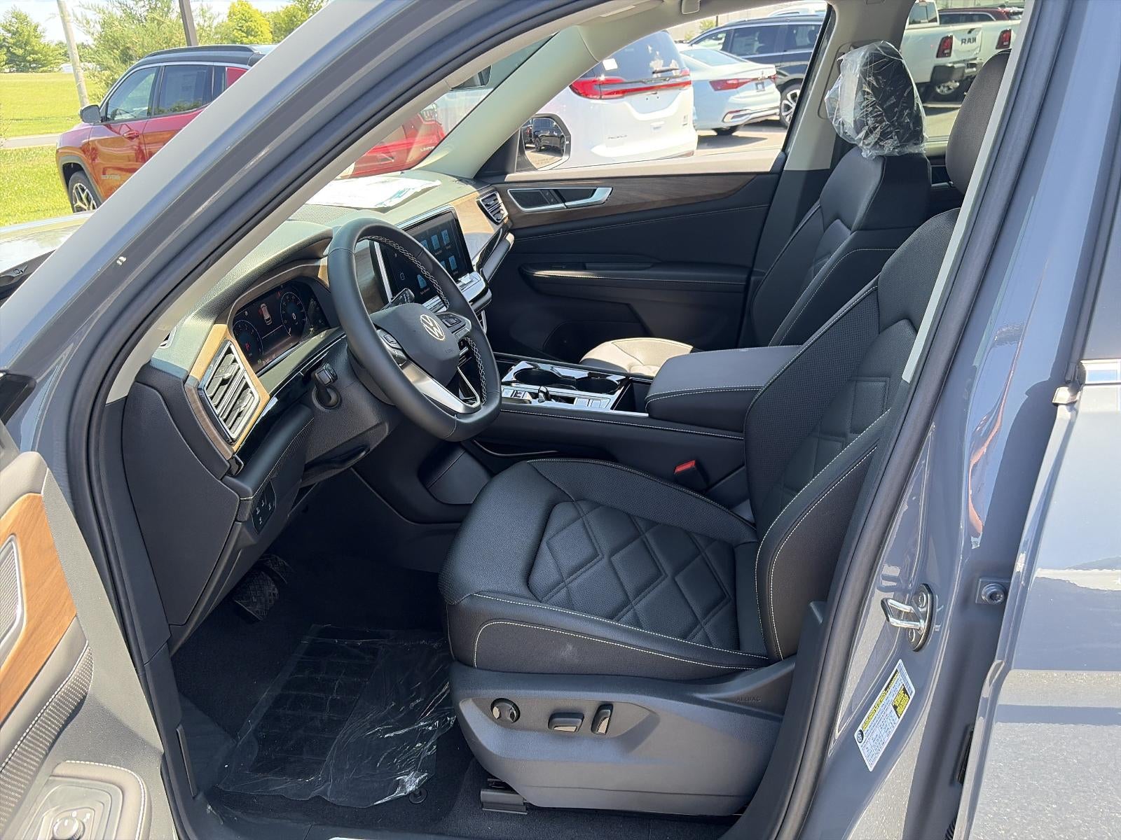 2026 Volkswagen Atlas 2.0T SE w/Technology 4MOTION