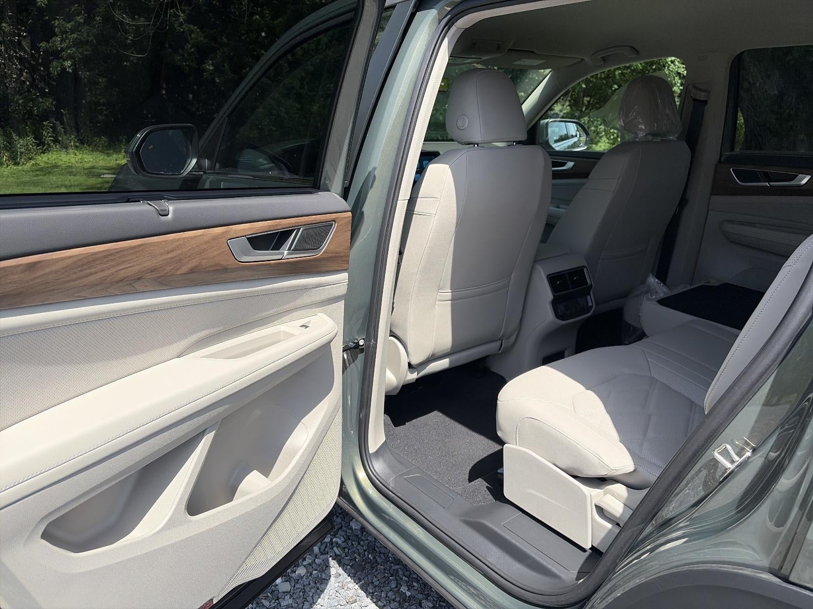2026 Volkswagen Atlas 2.0T SE w/Technology 4MOTION