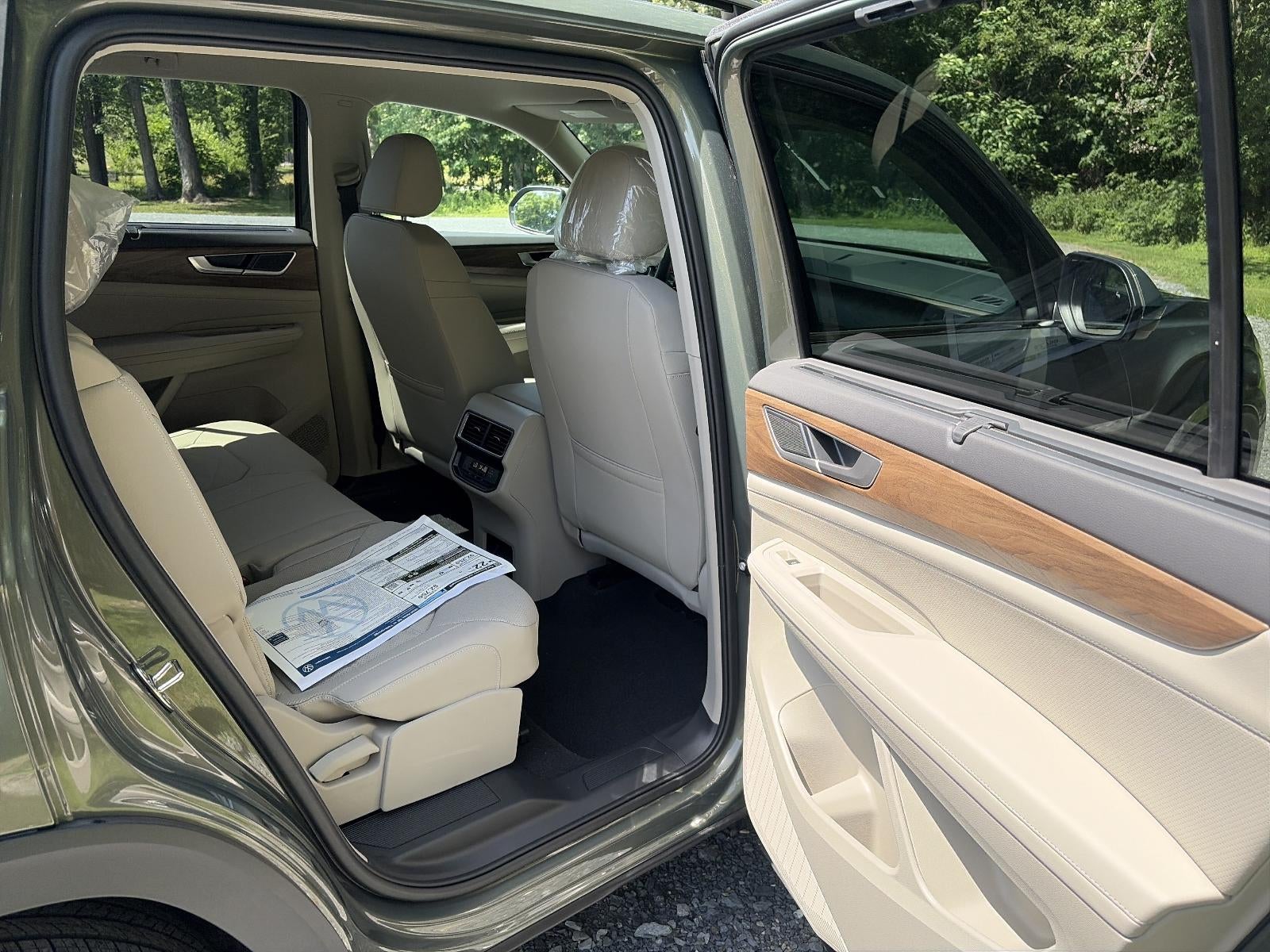 2026 Volkswagen Atlas 2.0T SE w/Technology 4MOTION