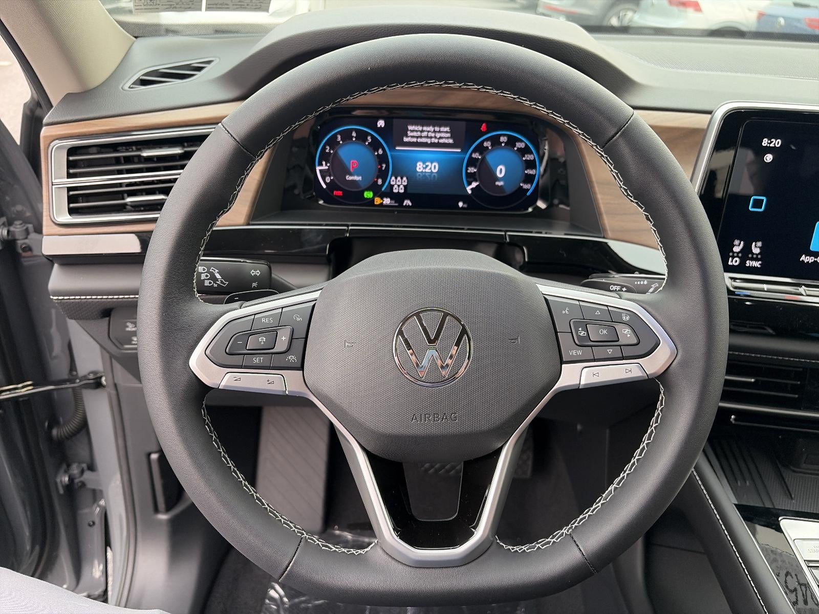 2026 Volkswagen Atlas 2.0T SE w/Technology 4MOTION