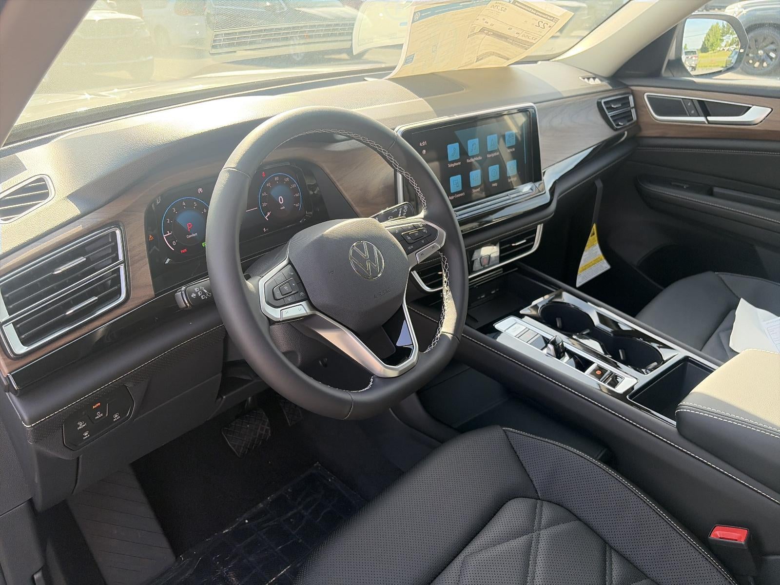2026 Volkswagen Atlas 2.0T SE w/Technology 4MOTION