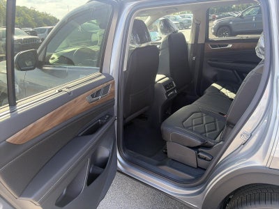 2026 Volkswagen Atlas 2.0T SE w/Technology 4MOTION