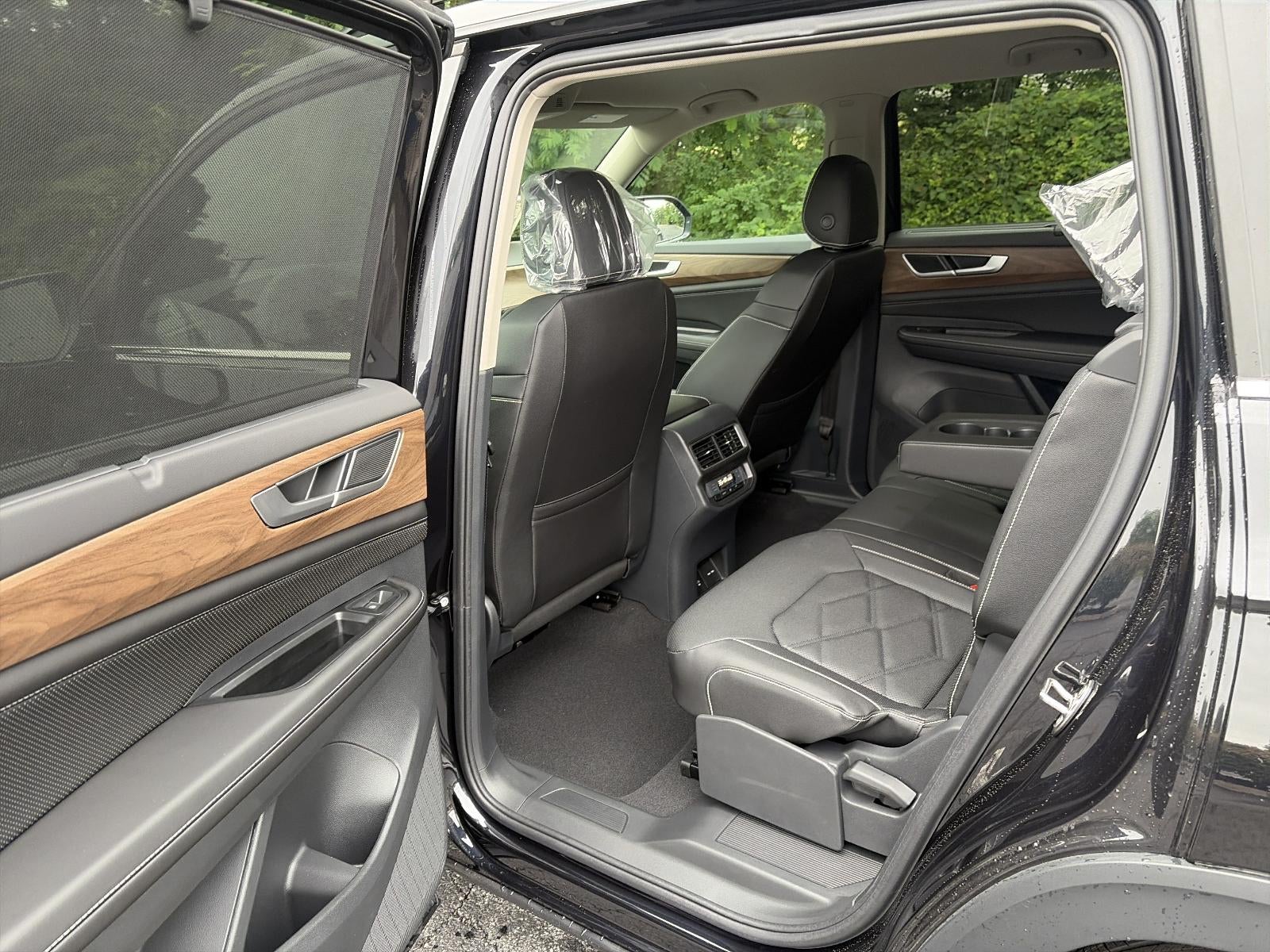 2026 Volkswagen Atlas 2.0T SE w/Technology 4MOTION