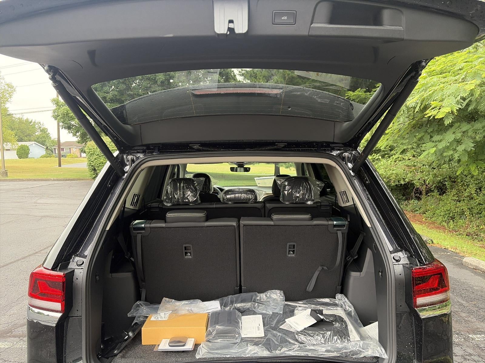 2026 Volkswagen Atlas 2.0T SE w/Technology 4MOTION
