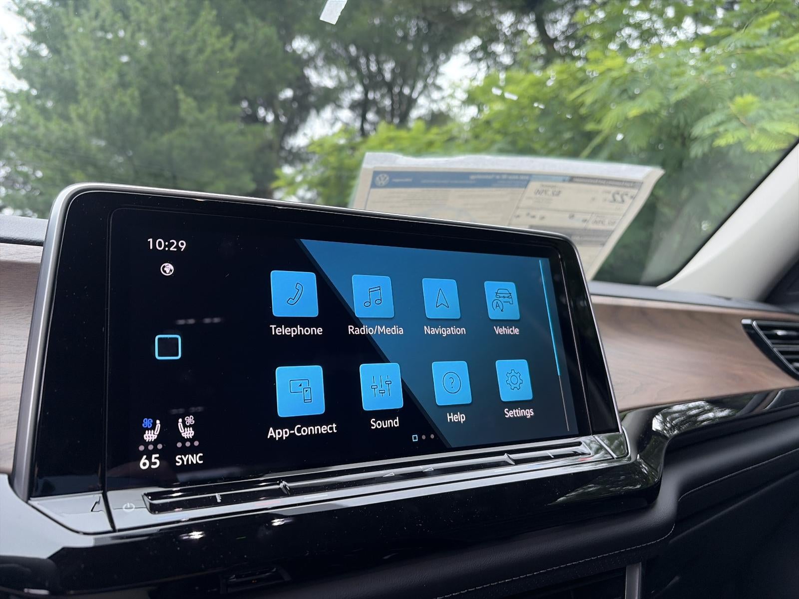 2026 Volkswagen Atlas 2.0T SE w/Technology 4MOTION