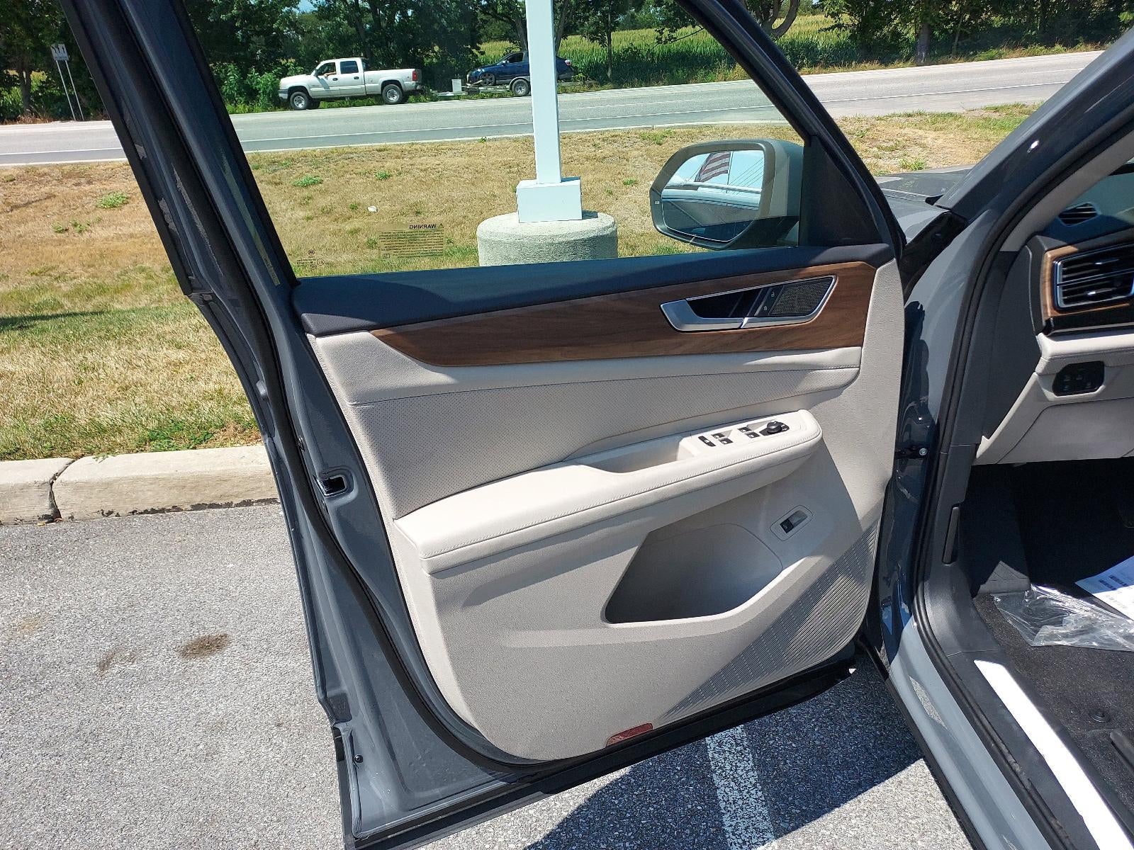 2026 Volkswagen Atlas 2.0T SE w/Technology 4MOTION